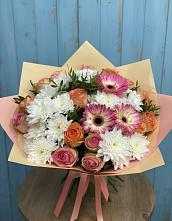 Букет цветов из:  Розы, Герберы и Хризантемы в Новорождественской