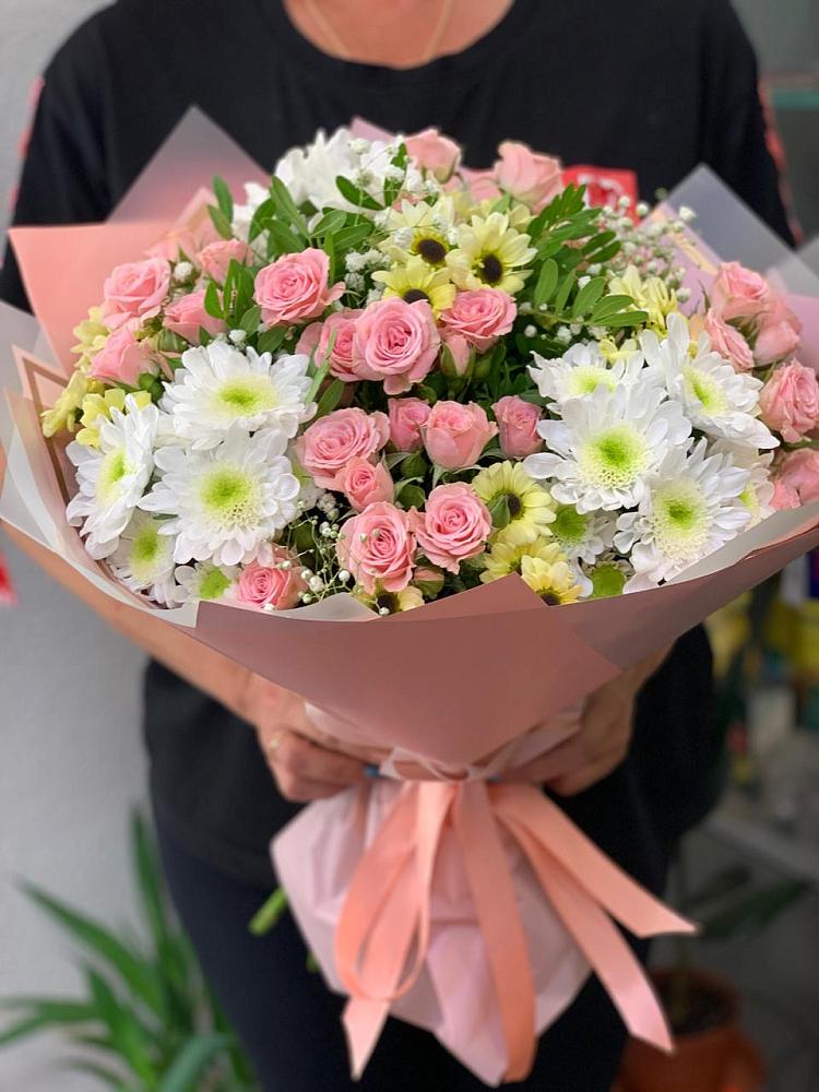 Букет цветов из: Розы и Хризантемы в Новорождественской