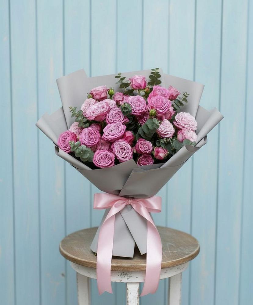 Букет цветов из: Розы в Новорождественской