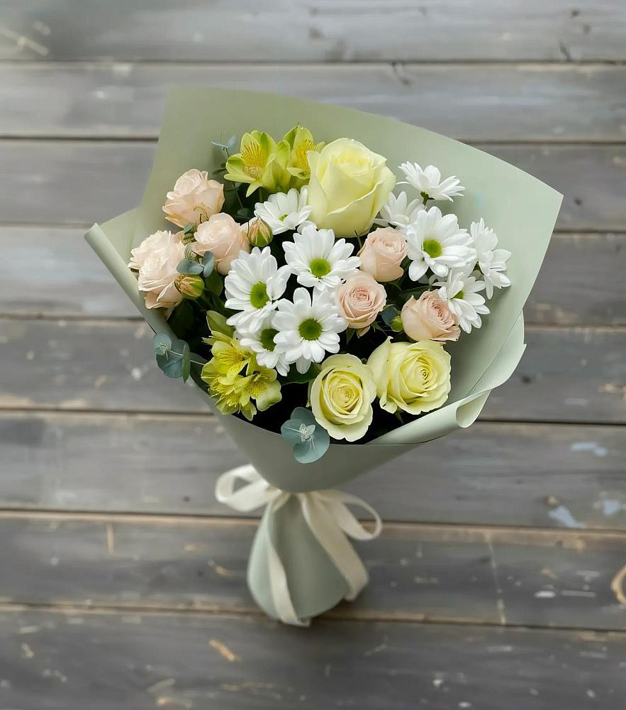 Букет цветов из: Альстромерии, Розы и Хризантемы в Новорождественской