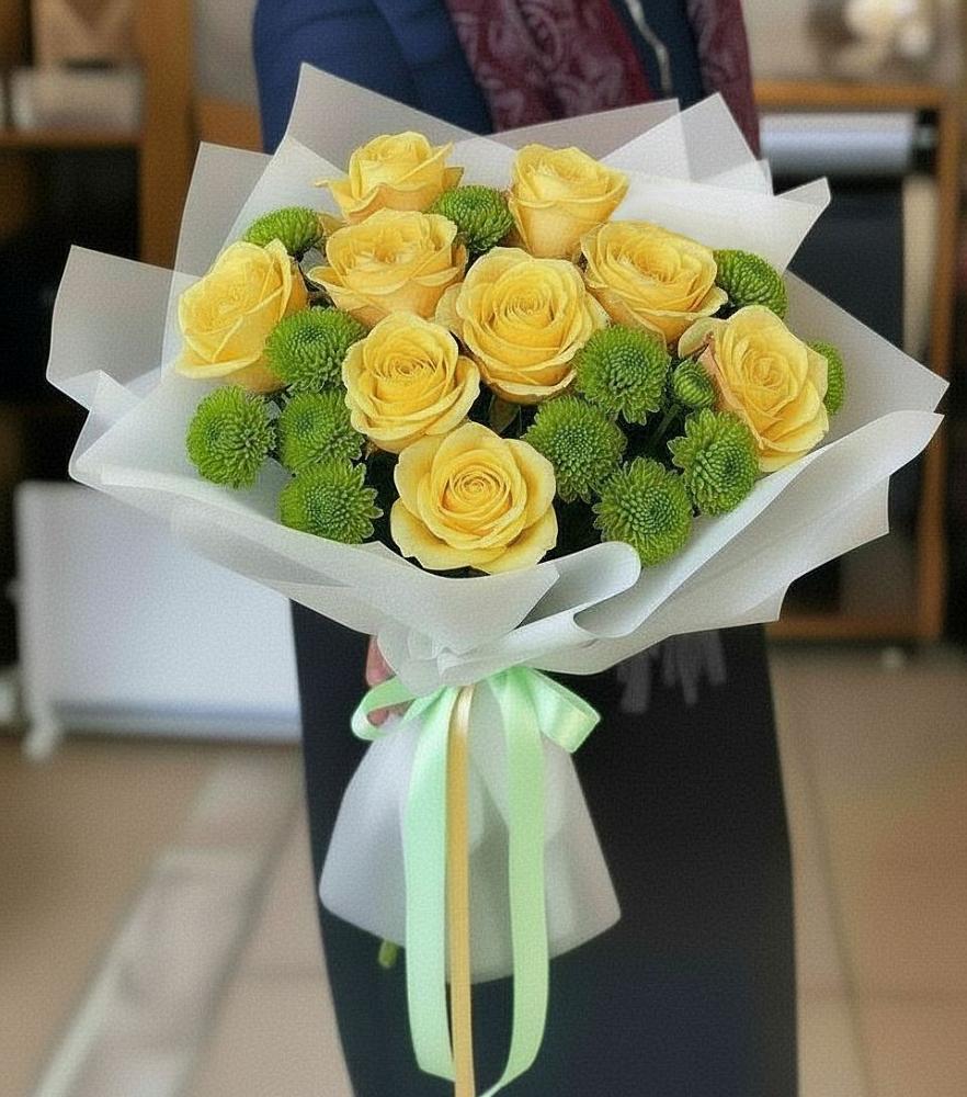 Букет цветов из: Хризантемы и Розы в Новорождественской