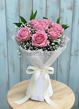 Букет цветов из:  Розы в Новорождественской