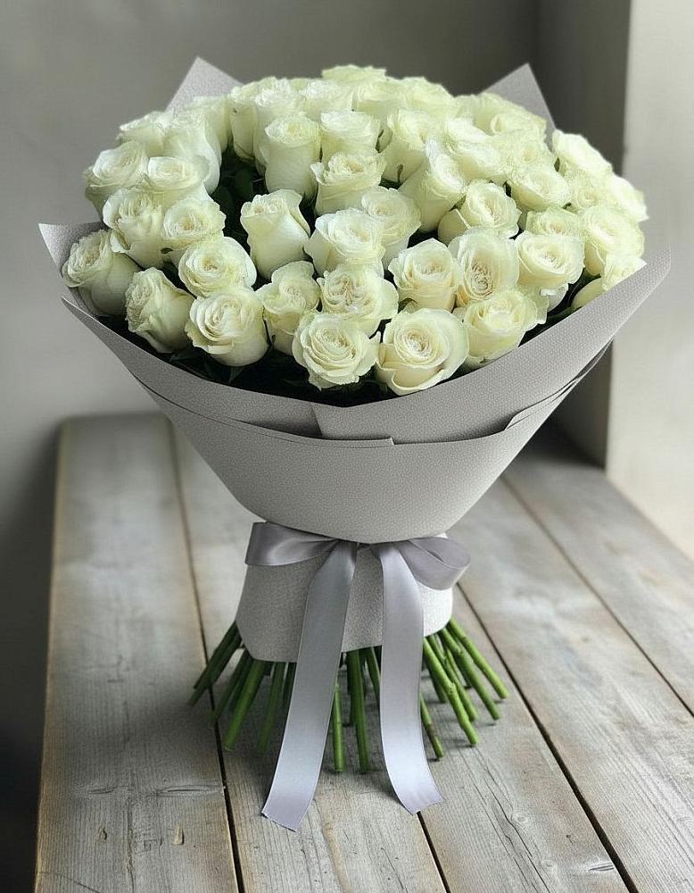 Букет 35 Белых роз в Новорождественской