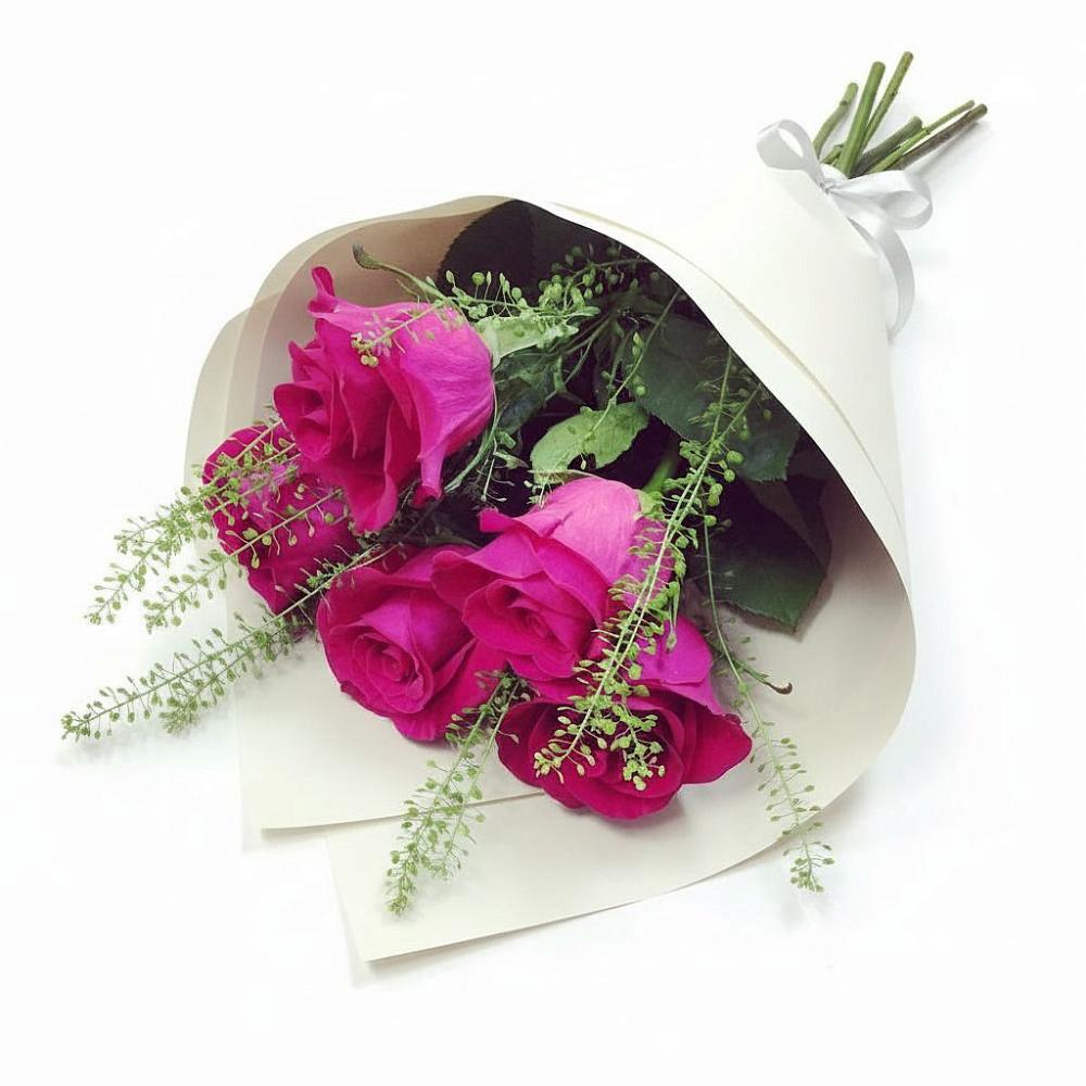 Букет цветов из: Розы в Новорождественской