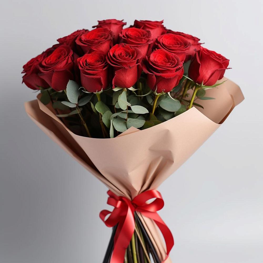 Букет 15 Красных роз Эдлесс Лав в Новорождественской