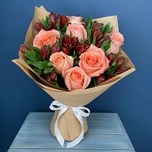 Букет цветов из:  Розы и Альстромерии #REPLACE_PRED# Новорождественской