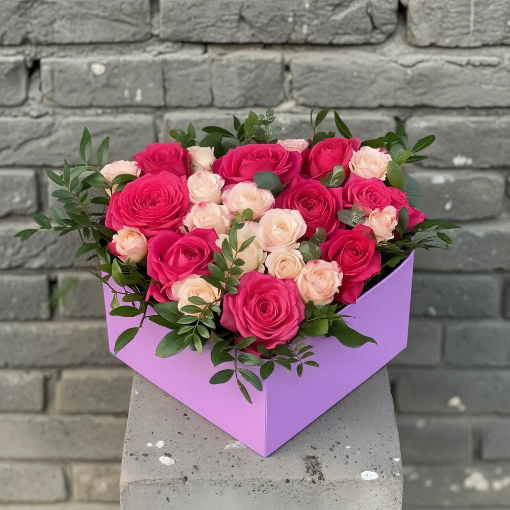 Цветочная композиция из Розы в коробке в Новорождественской