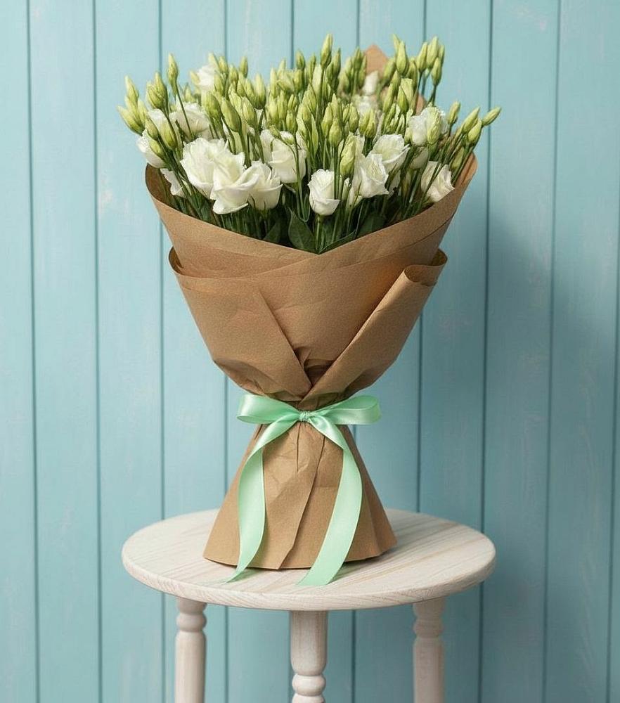 Букет цветов из: Лизиантусы в Новорождественской