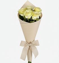 Букет цветов из:  Розы в Новорождественской