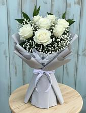 Букет цветов из:  Розы в Новорождественской