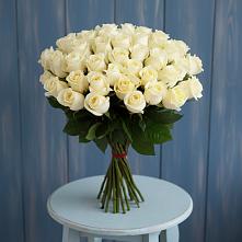 Букет 51 Белая роза Эдлесс Лав в Новорождественской