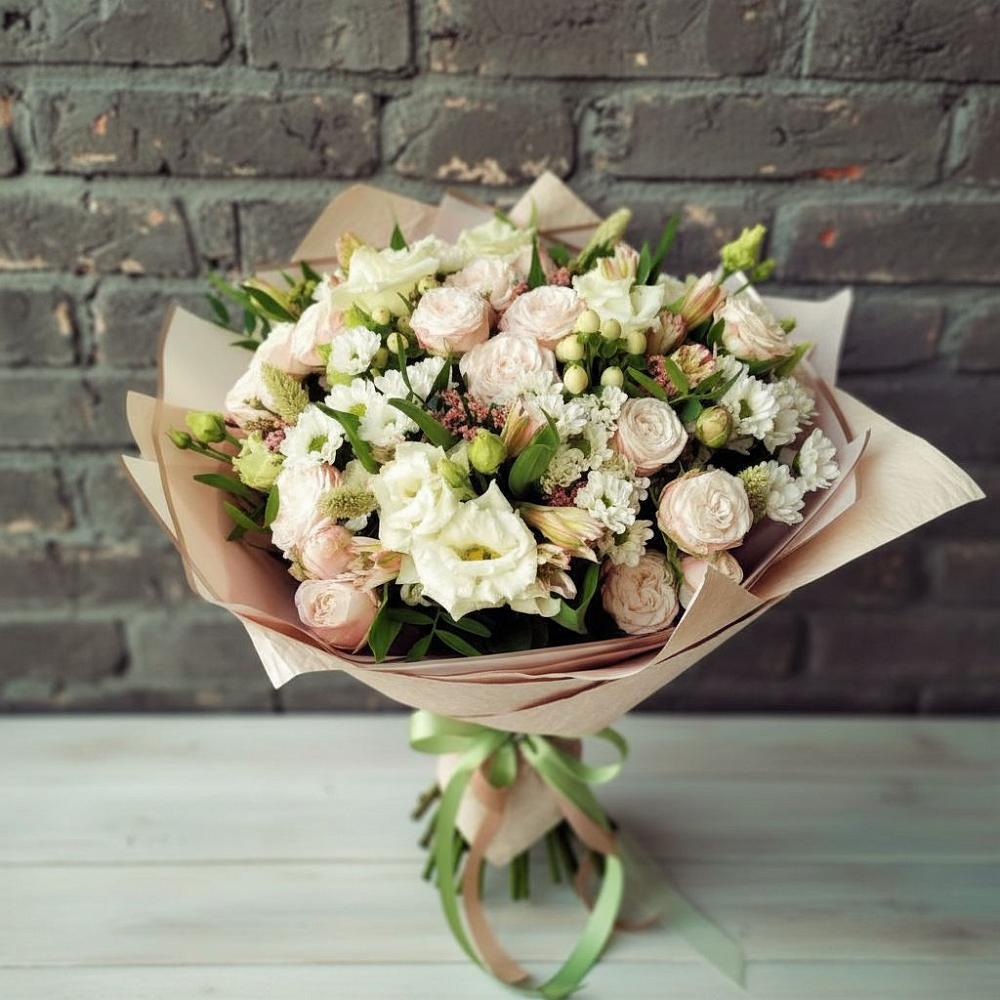 Букет цветов из: Альстромерии, Розы и Хризантемы в Новорождественской
