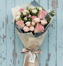 Букет цветов из:  Розы в Новорождественской