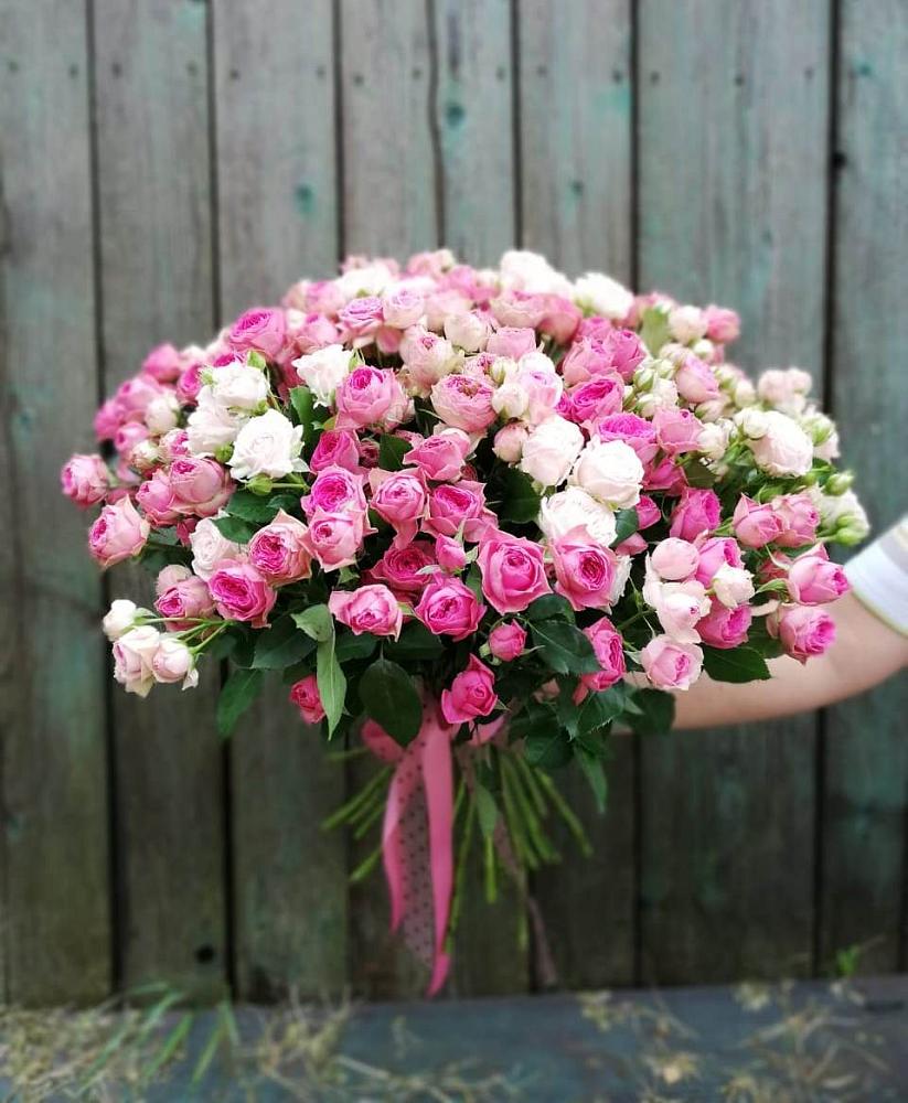 Букет Розовые кустовые розы Натали и Лав Лидия в Новорождественской