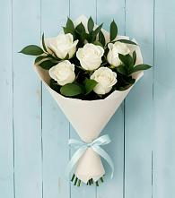 Букет цветов из:  Розы в Новорождественской
