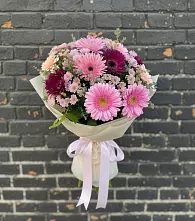 Букет цветов из:  Герберы и Хризантемы в Новорождественской