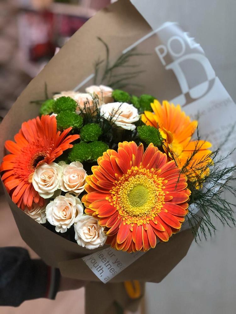 Букет цветов из: Герберы, Хризантемы и Розы в Новорождественской
