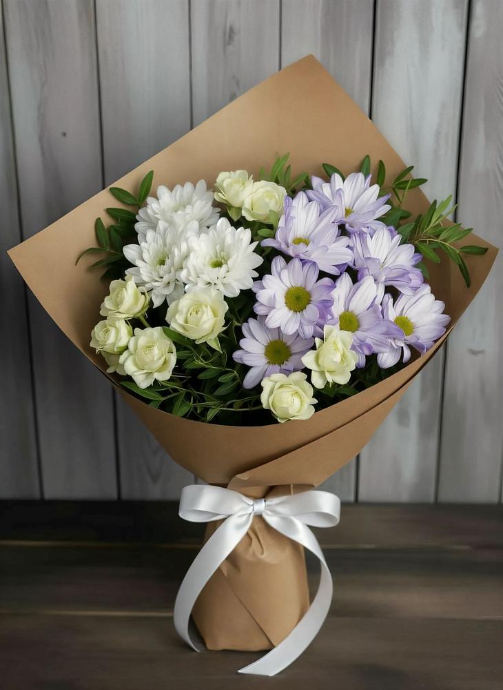 Букет цветов из: Хризантемы и Розы в Новорождественской