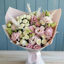 Букет цветов из:  Альстромерии и Розы в Новорождественской