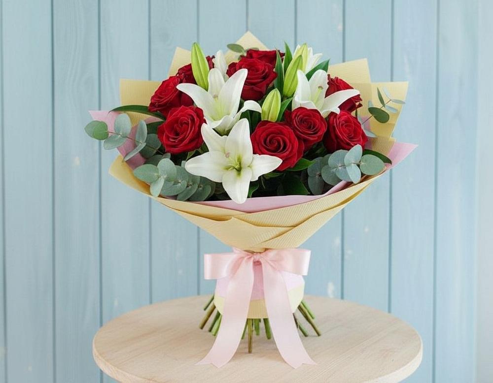 Букет цветов из: Лилии и Розы в Новорождественской